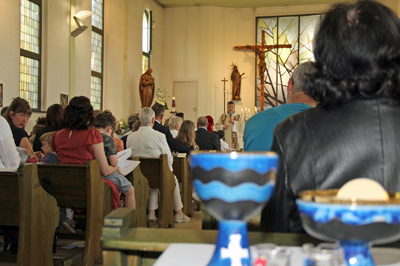 images/Archiv/2023/archiv-2023-erstkomm10.jpg